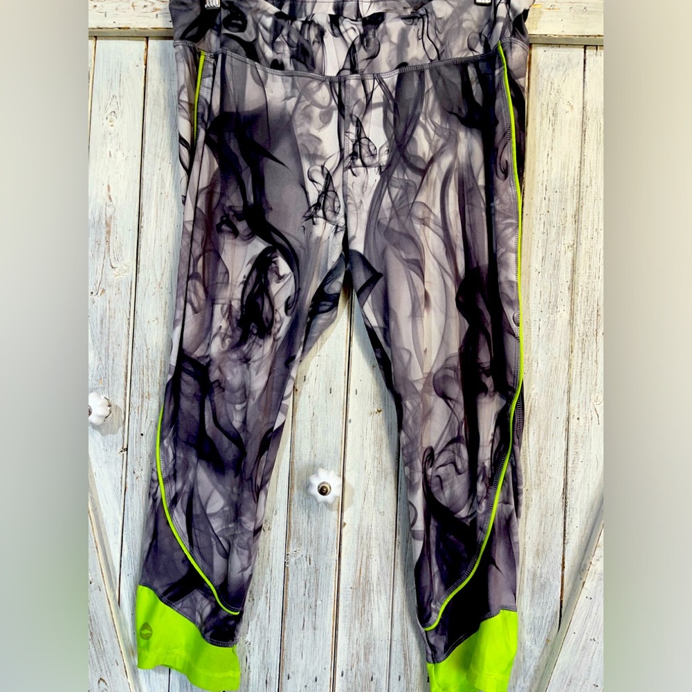 SLIMSATION**Awesome Ladies Largy!!**Vibrant Colors!!!!🌹